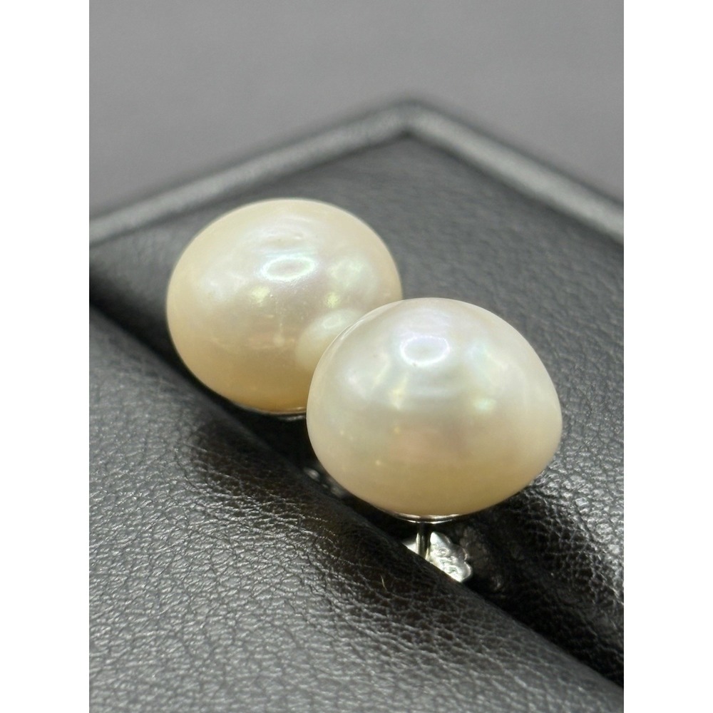 New Condition Sterling Silver 13MM Freshwater Pearl Earrings 925 G13